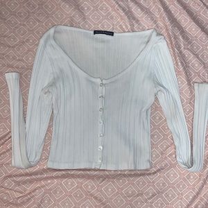 Brandy Melville cropped long sleeve button up